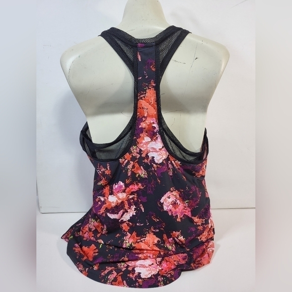 Fabletics Mesh & Floral Tank Top - Picture 3 of 8